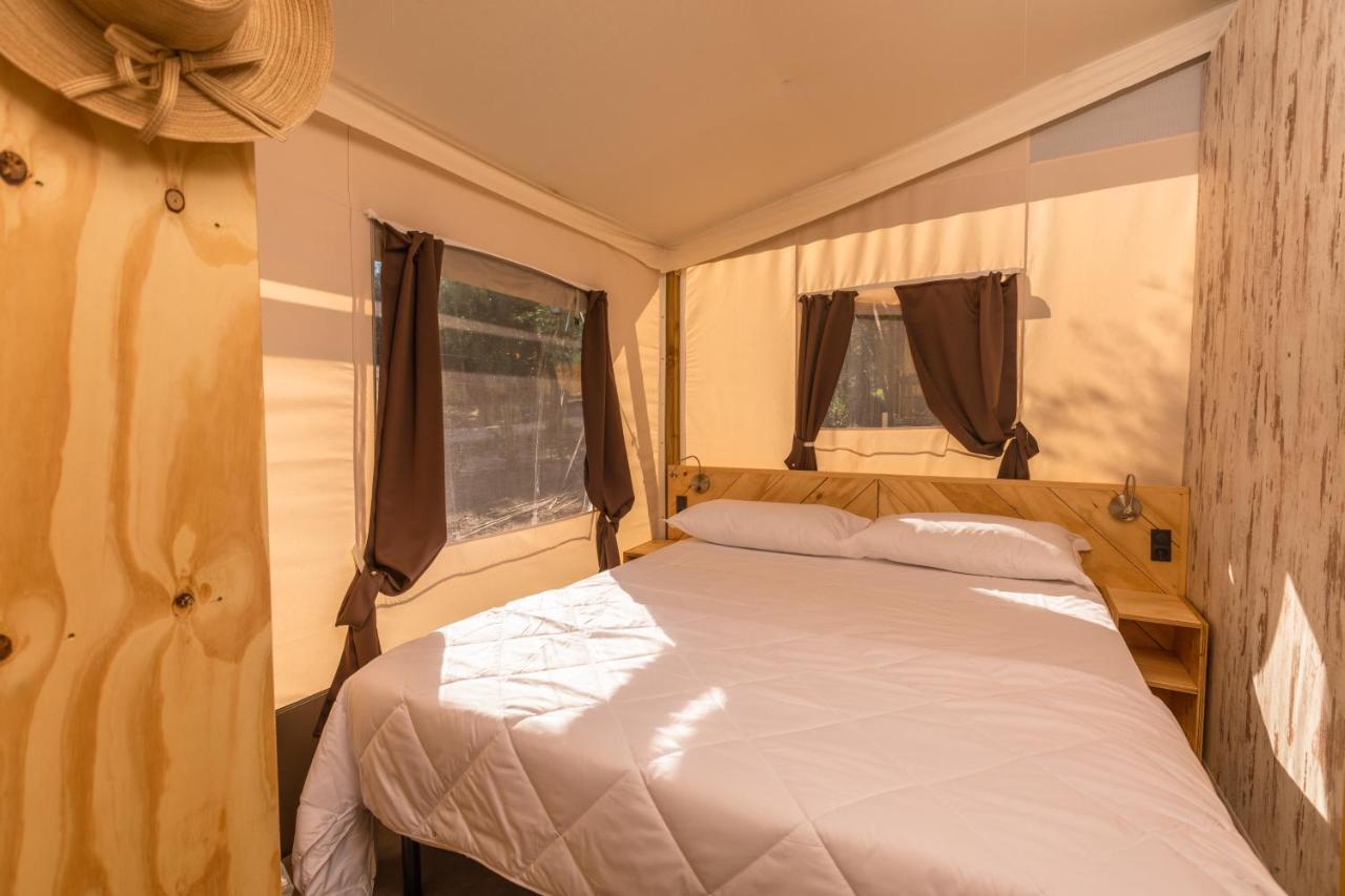 Отель Le Lenze Don Mimi Glamping Маттината Экстерьер фото