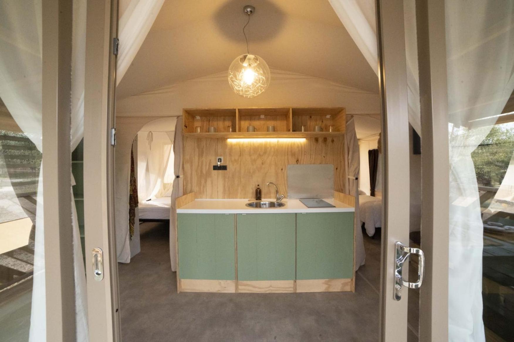 Отель Le Lenze Don Mimi Glamping Маттината Экстерьер фото
