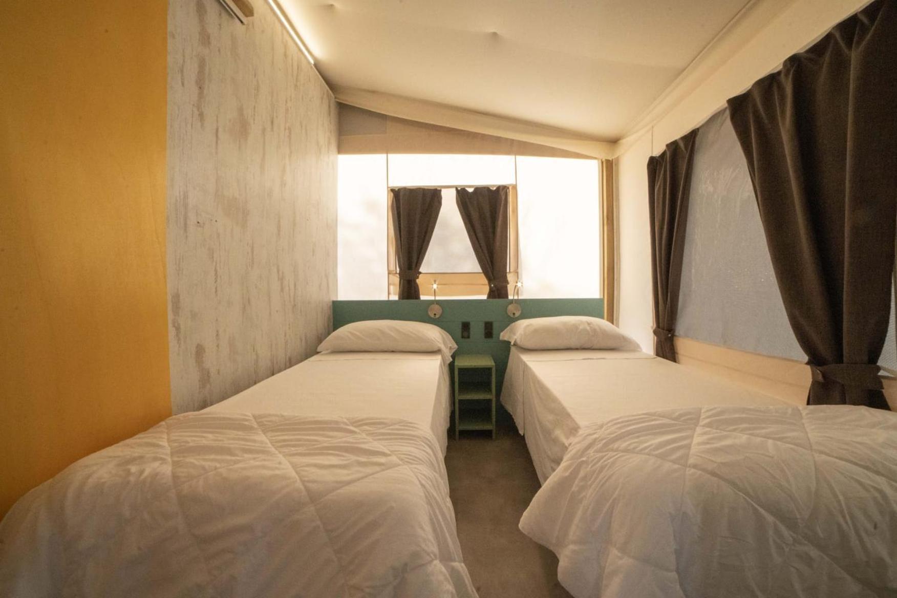 Отель Le Lenze Don Mimi Glamping Маттината Экстерьер фото